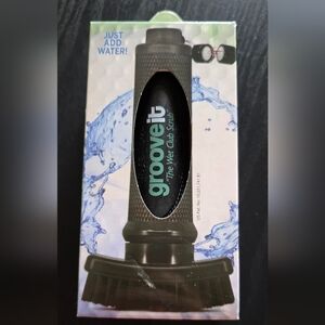 groove Black Grooming Scrub